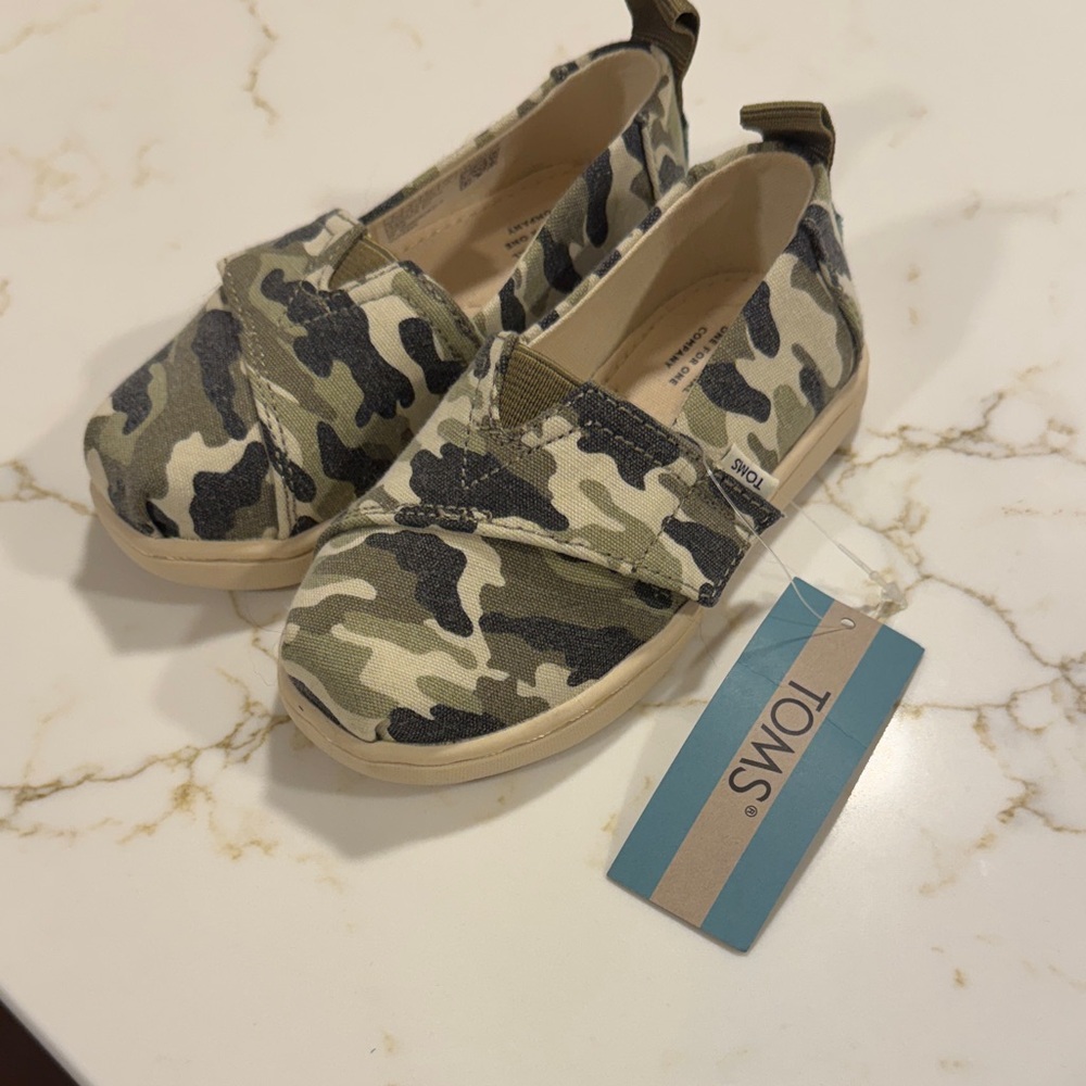 Toms Toddler Slip-On Sneakers in Olive & Khaki Camo